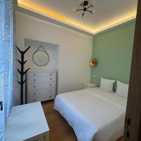 2p Place Massena * 尼斯