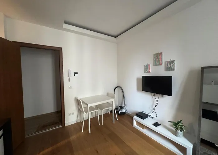 2p Place Massena Apartment Nice